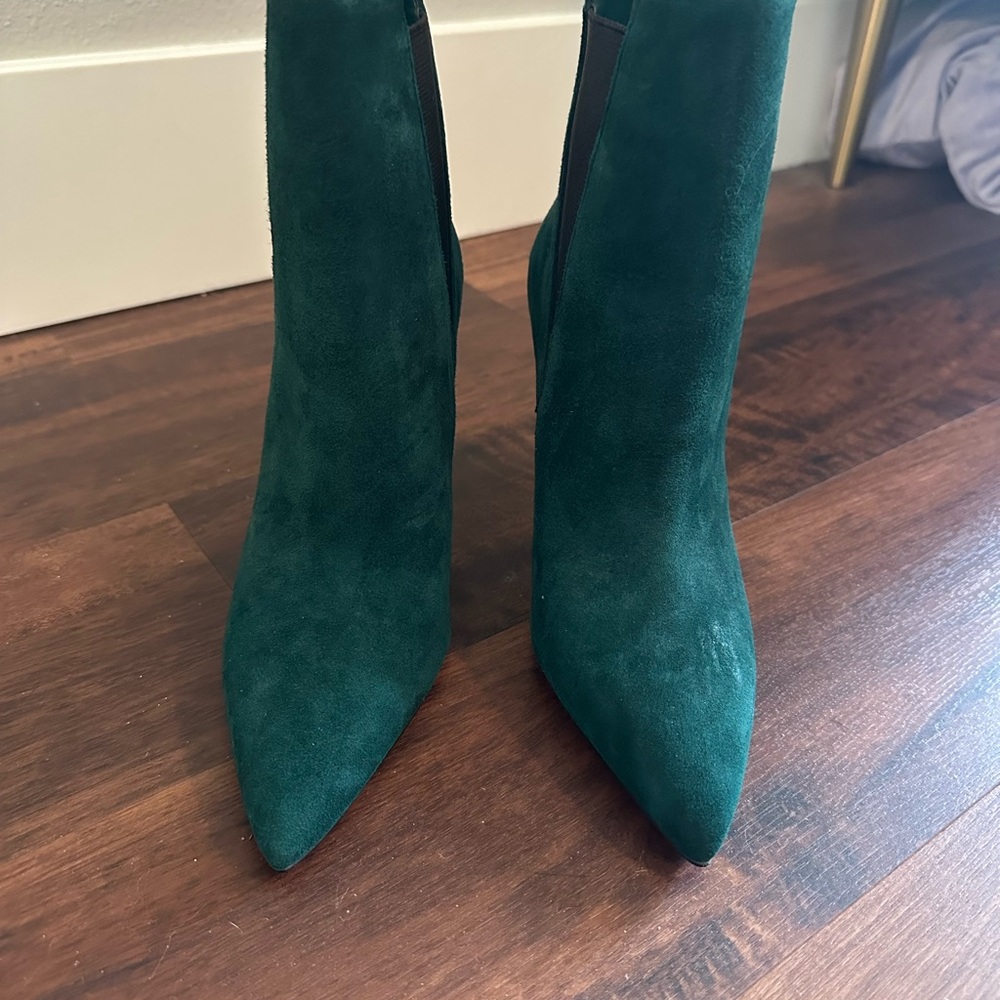 Elegant Green Suede Women's Boots
